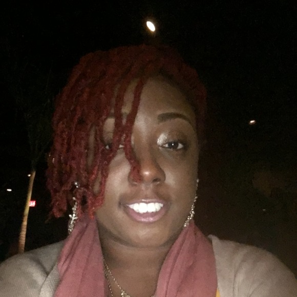 Meet your Posher, Paris - Picture 1 of 1